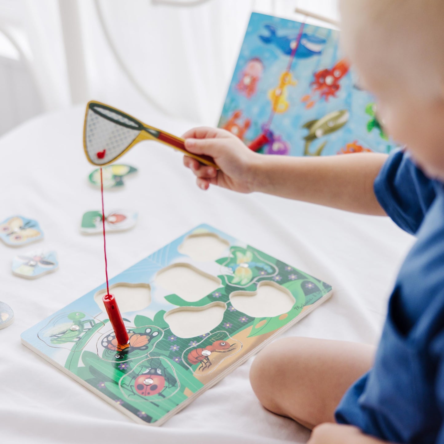 Melissa & Doug Bug Catching Magnetic Puzzle Game